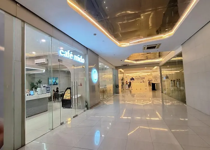 Sky Lux By Elnora At Victoria Sports Tower Kamuning Edsa Southbound *