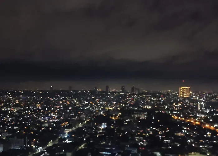 Bed & Breakfast Sky Lux By Elnora At Victoria Sports Tower Kamuning Edsa Southbound